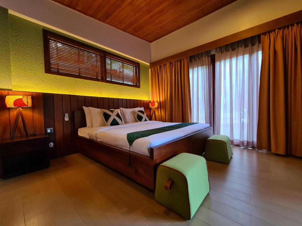 Mayura Hill Resort Szenmonorom Kültér fotó