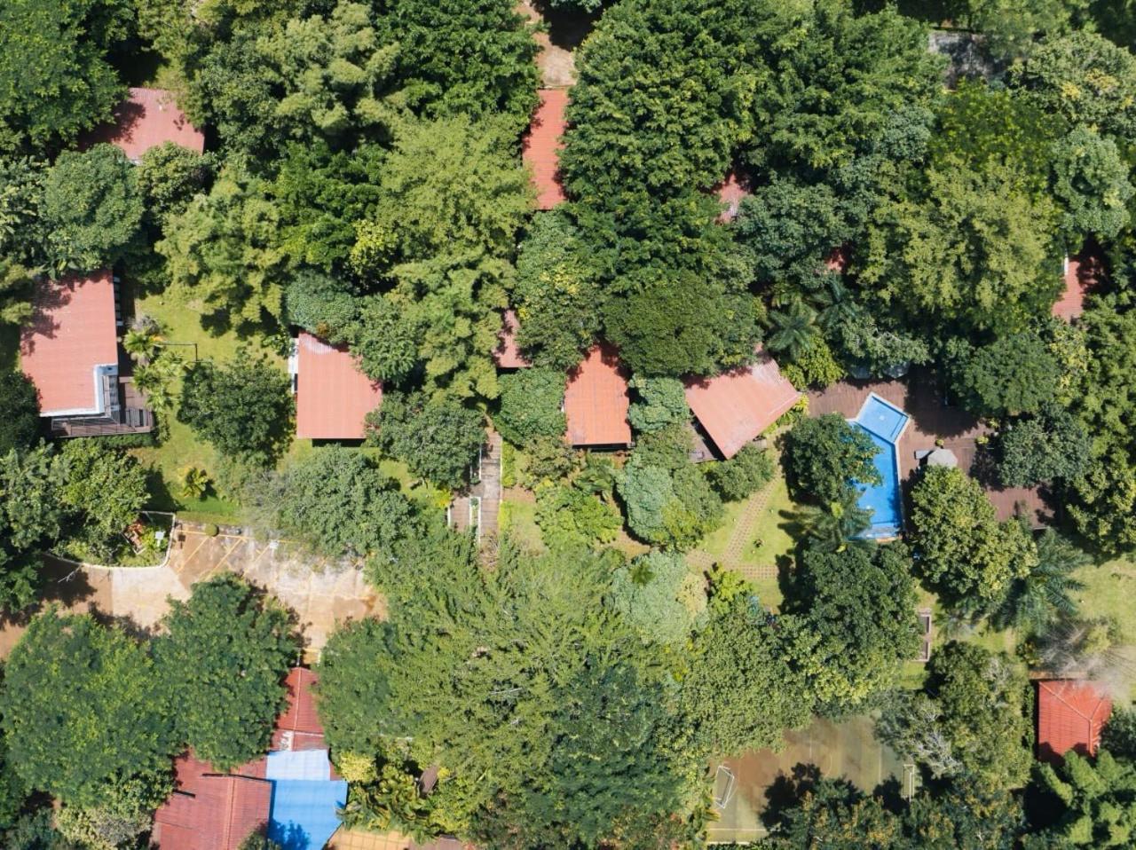 Mayura Hill Resort Szenmonorom Kültér fotó