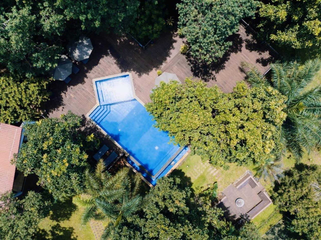 Mayura Hill Resort Szenmonorom Kültér fotó