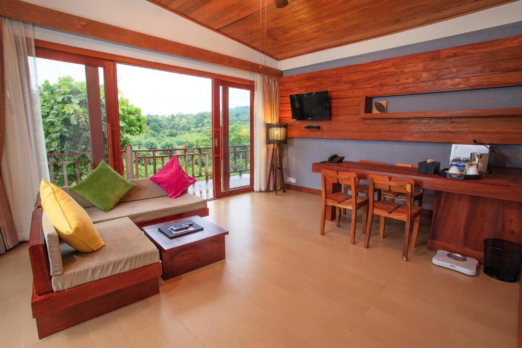 Mayura Hill Resort Szenmonorom Szoba fotó
